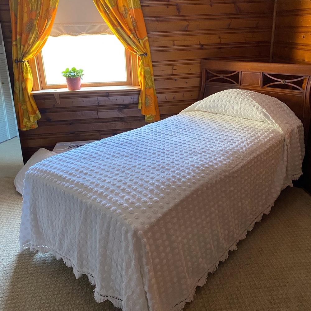 Vintage Chenille Bedspread